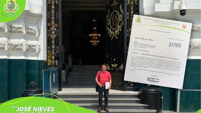 Archivo fotográfico de la visita del alcalde de Cochabamba al Congreso de la República