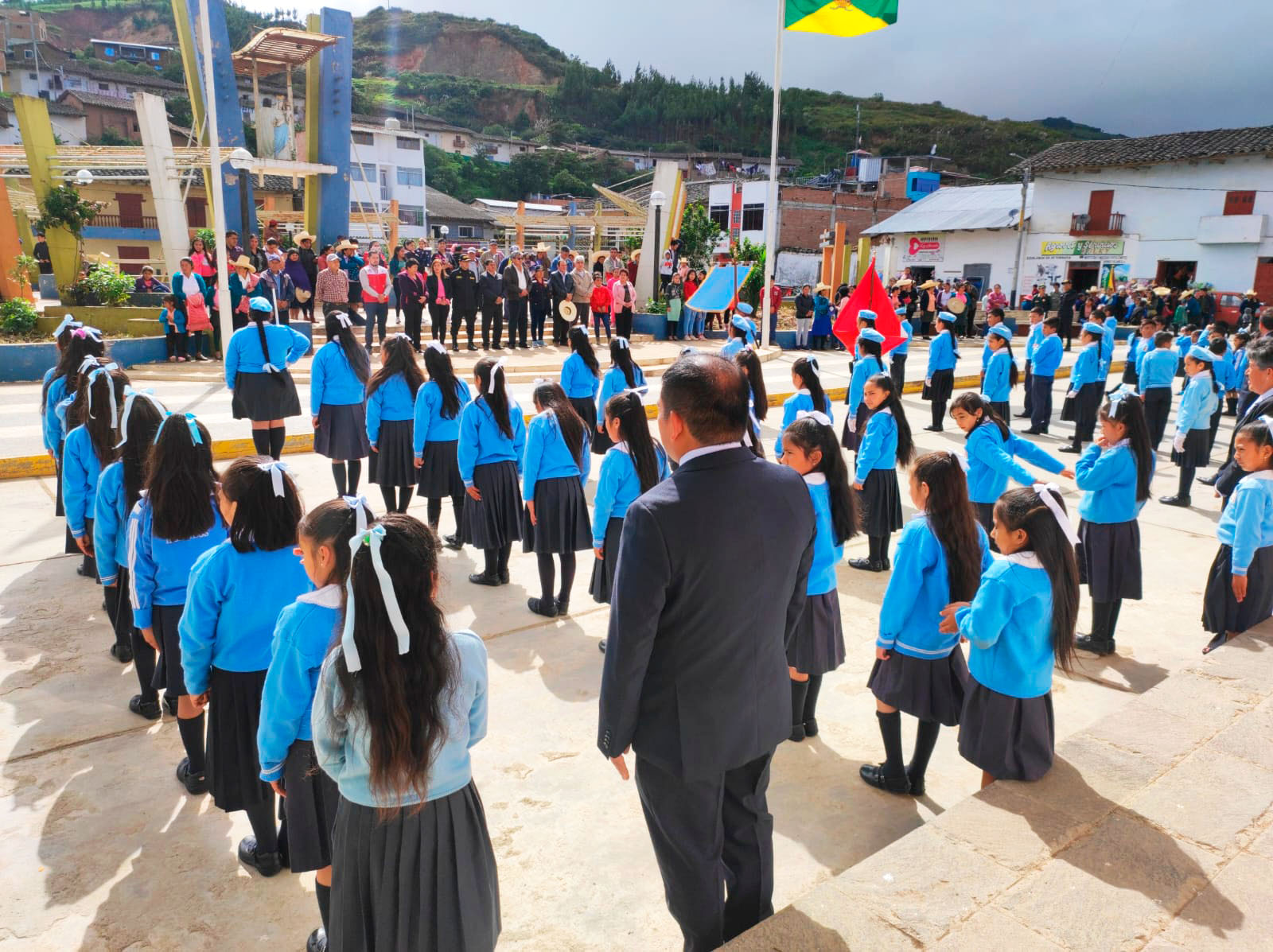 CEREMONIA DE ANIVERSARIO DE IE 10557