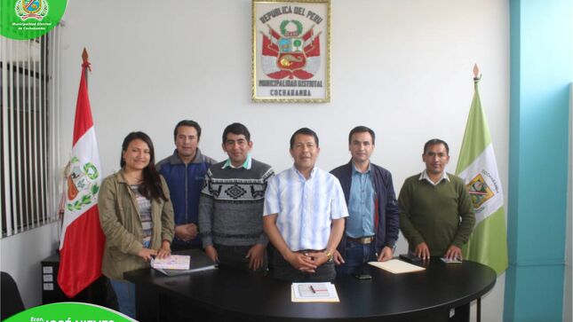 Archivo fotográfico de la reunión de coordinación entre el alcalde y los representantes de la UNACH