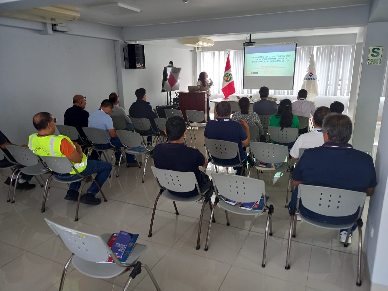La Libertad: Ministerio de Cultura capacitó a oficiales de Sunat-Aduanas en el control de tráfico ilícito de bienes culturales muebles 