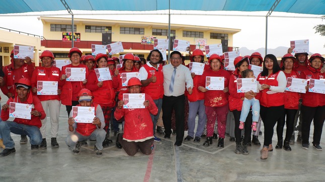 CON ÉXITO CULMINÓ PROGRAMA LURAWI PERÚ EN LA INSTITUCIÓN EDUCATIVA VICTOR RAUL HAYA DE LA TORRE