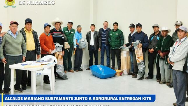ENTREGA DE HERRAMIENTAS A COMUNIDADES