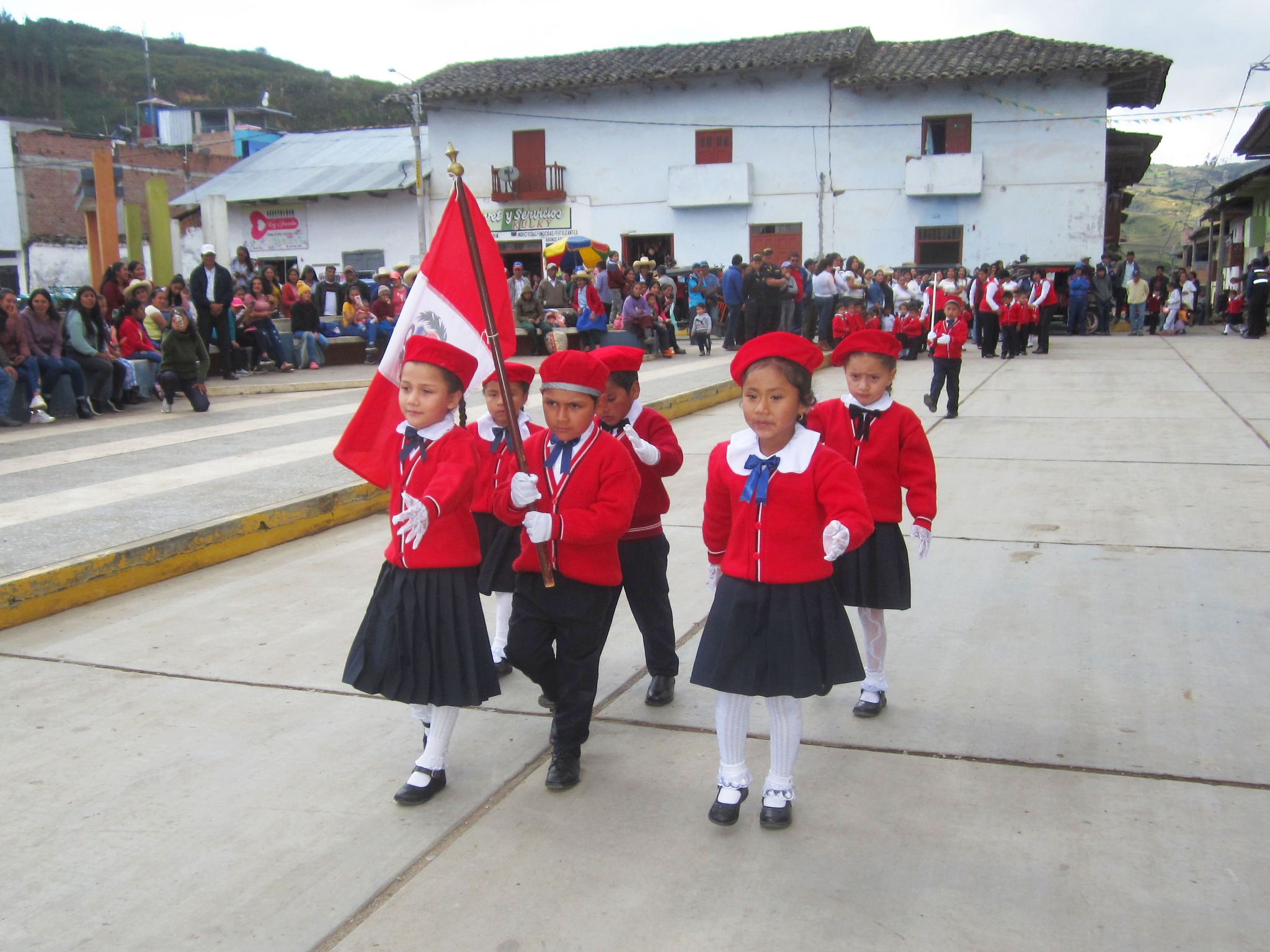 Desfile Jardín de Huambos