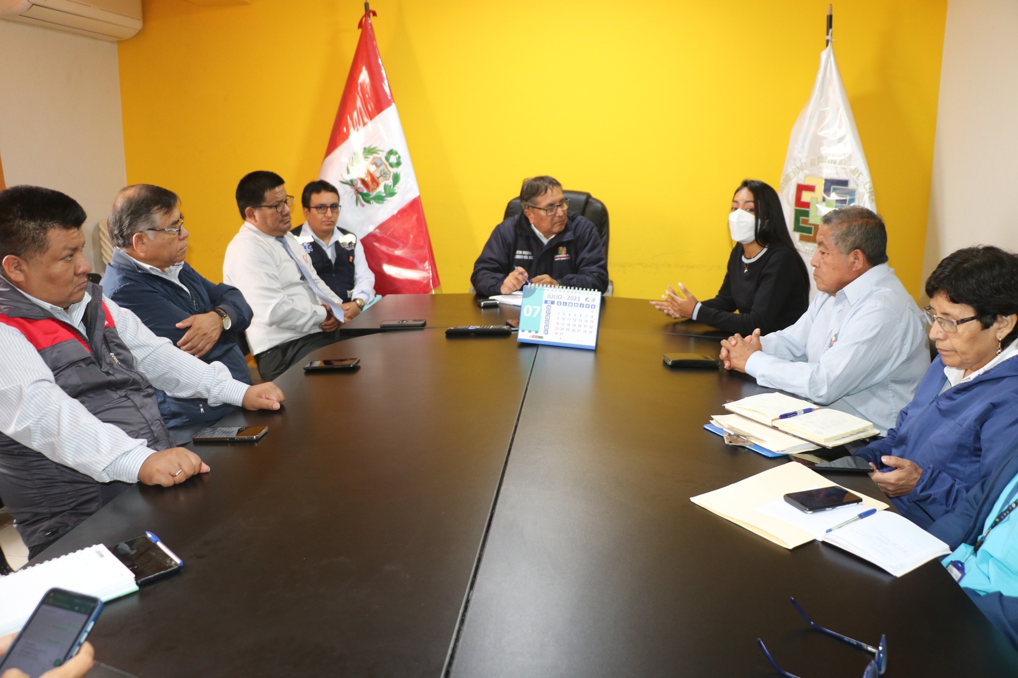 ALCALDE HUAURINO Y TITULAR DE LA DIRECCIÓN REGIONAL DE SALUD (DIRESA) VISITAN ESTABLECIMIENTOS DONDE PODRÍA REUBICARSE LOS SERVICIOS DEL CENTRO DE SALUD HUAURA