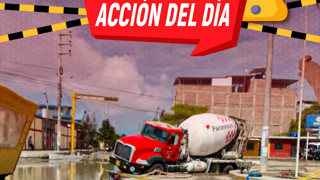 Conductor queda atorado en vía peligrosa