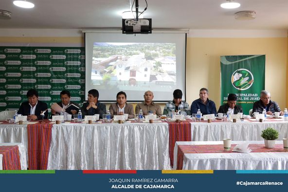 El alcalde provincial de Cajamarca, Joaquin Ramírez Gamarra, participa de una nueva reunión de coordinación para el desarrollo integral de la provincia. 