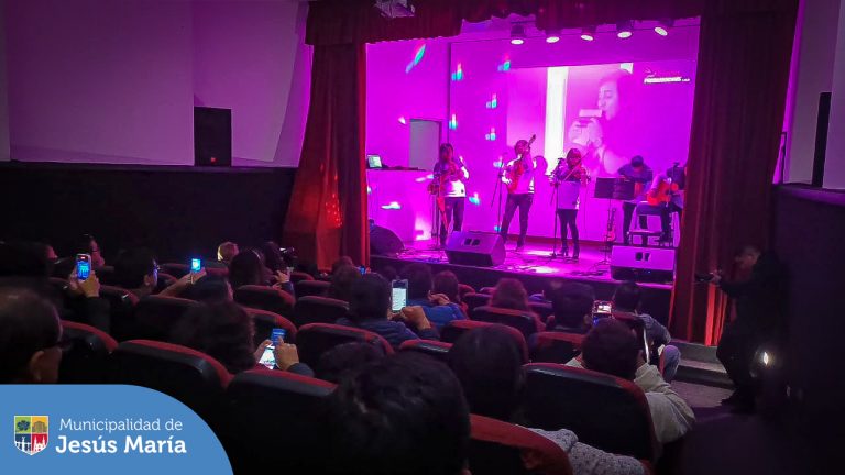 🎶 Como parte de las actividades culturales programadas para el mes de julio, se realizó exitosamente el concierto de la agrupación Los Romandinos. 🎙👏