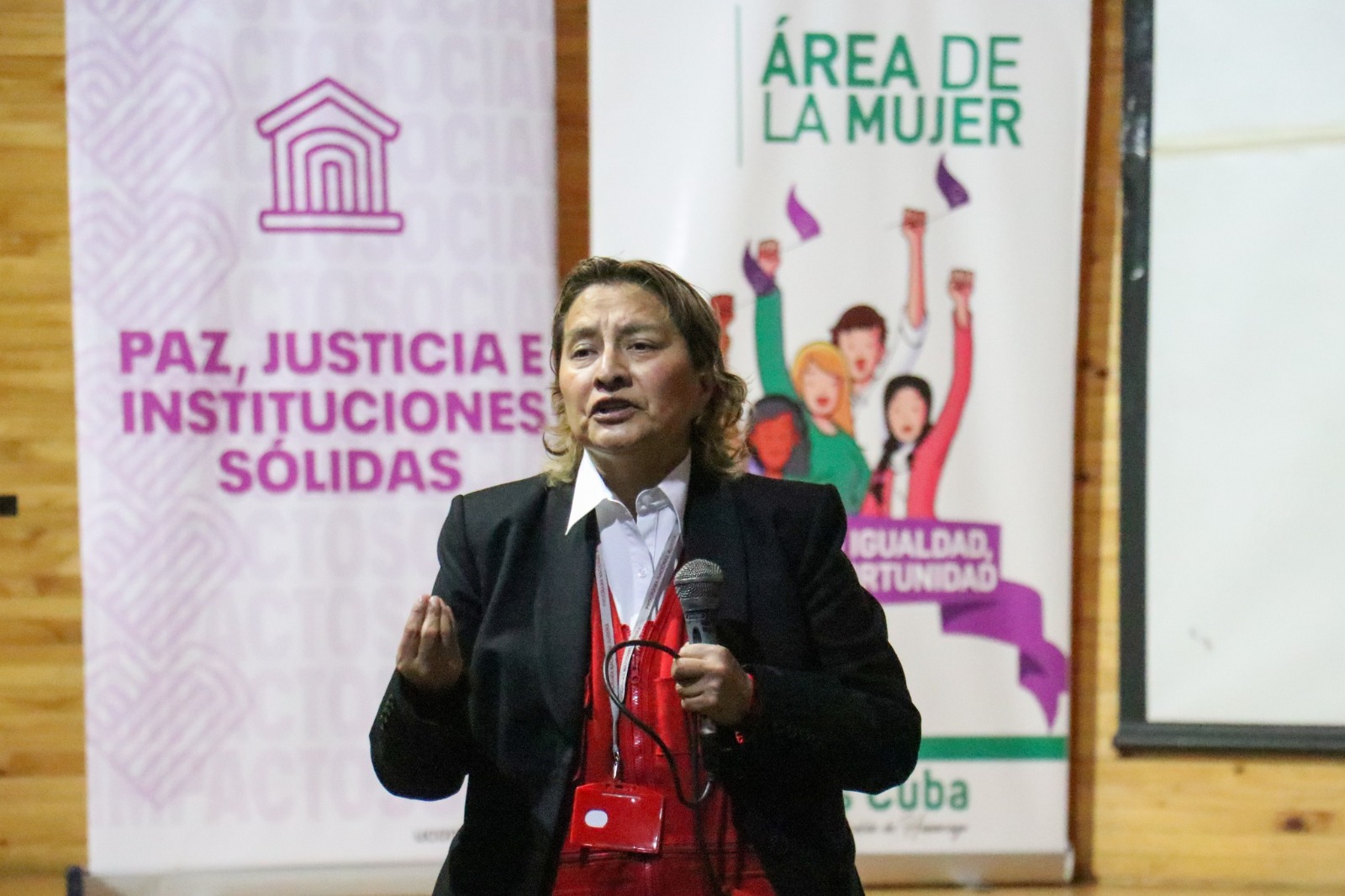 MPH realizó exitosa charla a padres de familia