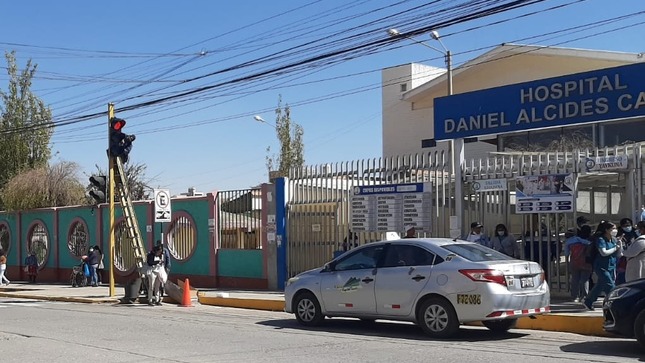 El personal municipal realizó la implementación de semáforos vehiculares