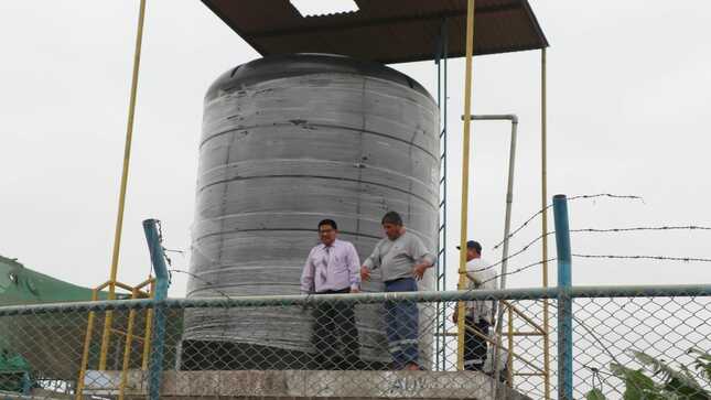 ALCALDE JUAN REAÑO ENTREGA TANQUE DE AGUA DE 25 MIL LITROS DE CAPACIDAD PARA LOS VECINOS DEL CENTRO POBLADO CAÑAVERALES