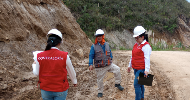 La Contraloría General alertó deficiencias en la ejecución de partidas en la obra mejoramiento y ampliación del camino vecinal a nivel de afirmado Quizango – Mangalpa – Huniac en el distrito de María, provincia de Luya, lo que podría afectar la calidad de la obra y a los más de 2500 beneficiarios. Este proyecto esta valorizado en S/ 14 026 913.