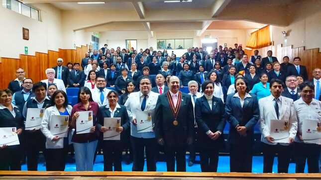 Red de Salud conmemora 36 años de creación institucional