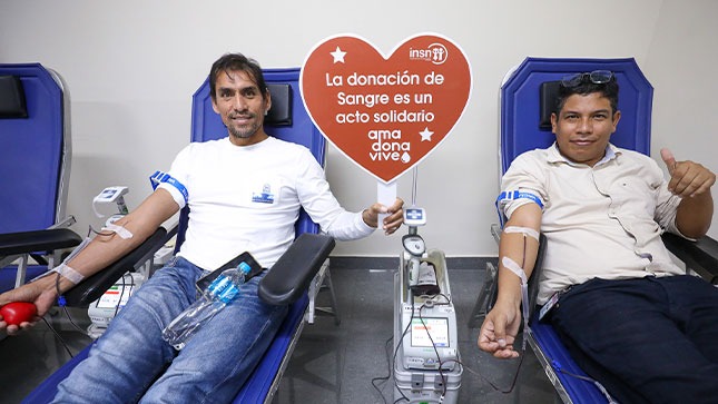 “Ama, Dona y Vive” personal de PCM y Midis participaron en campaña de donación de sangre