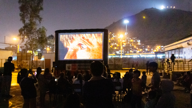 Ministerio de Cultura llevó “Butacas Abiertas, cine al aire libre” a familias del pueblo indígena u originario Shipibo-Konibo de Cantagallo