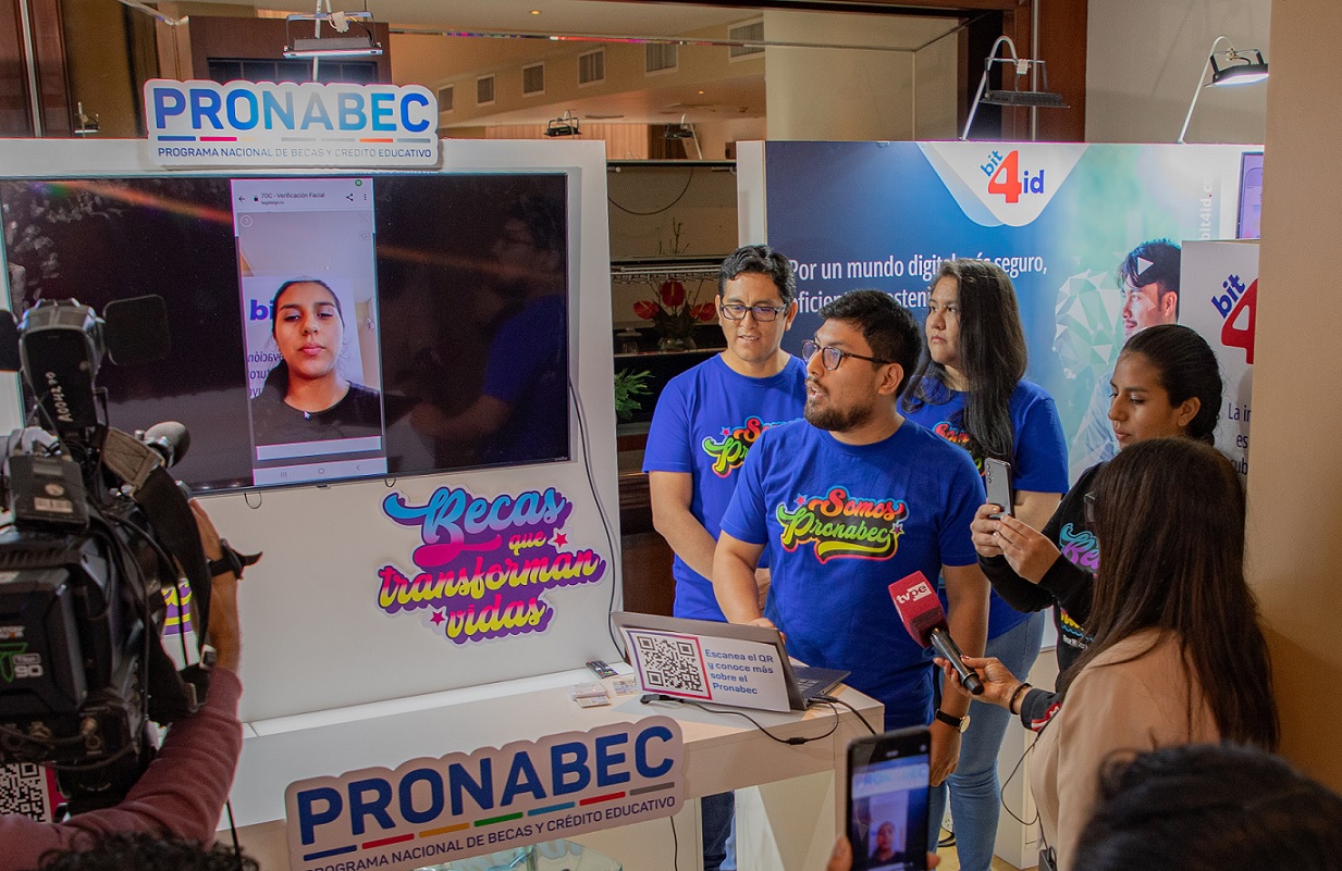 Pronabec App permitirá postular con firma biométrica de reconocimiento facial