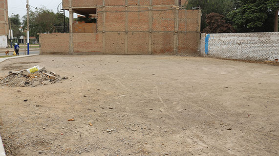 Este es el terreno de 500 metros cuadrados donde se construirá el futuro módulo básico de justicia de Oquendo - callao