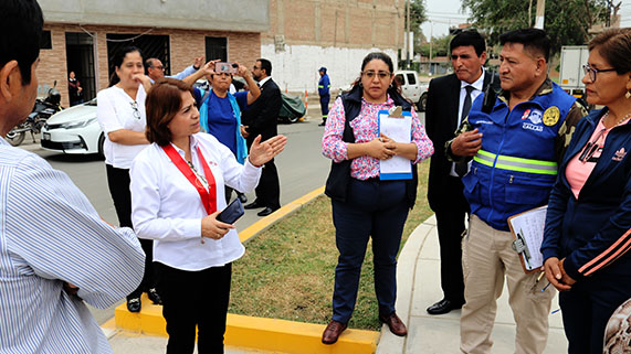 Presidenta de la Corte Superior de Justicia del Callao, Teresa Jesús Soto Gordon, visitó el terrerno donde se construirá el futuro módulo básico de justicia de Oquendo - Callao
