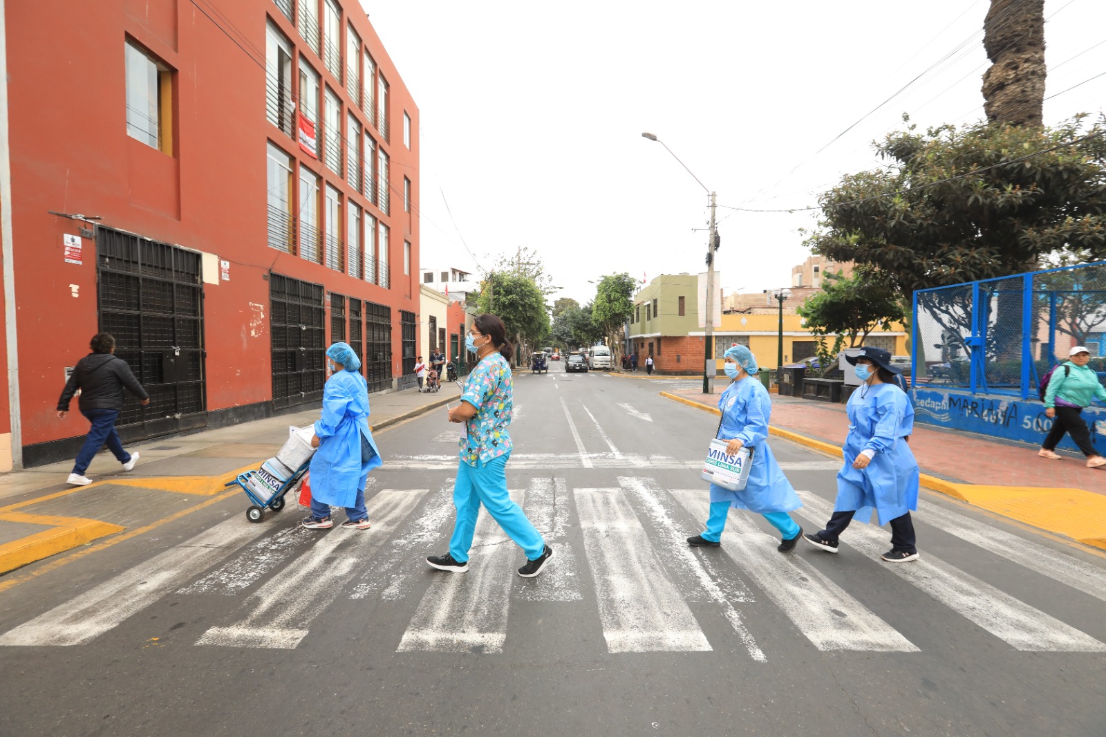 Cerca de 500 000 niños y niñas se protegieron contra la polio y el sarampión en 12 regiones y la provincia del Callao
