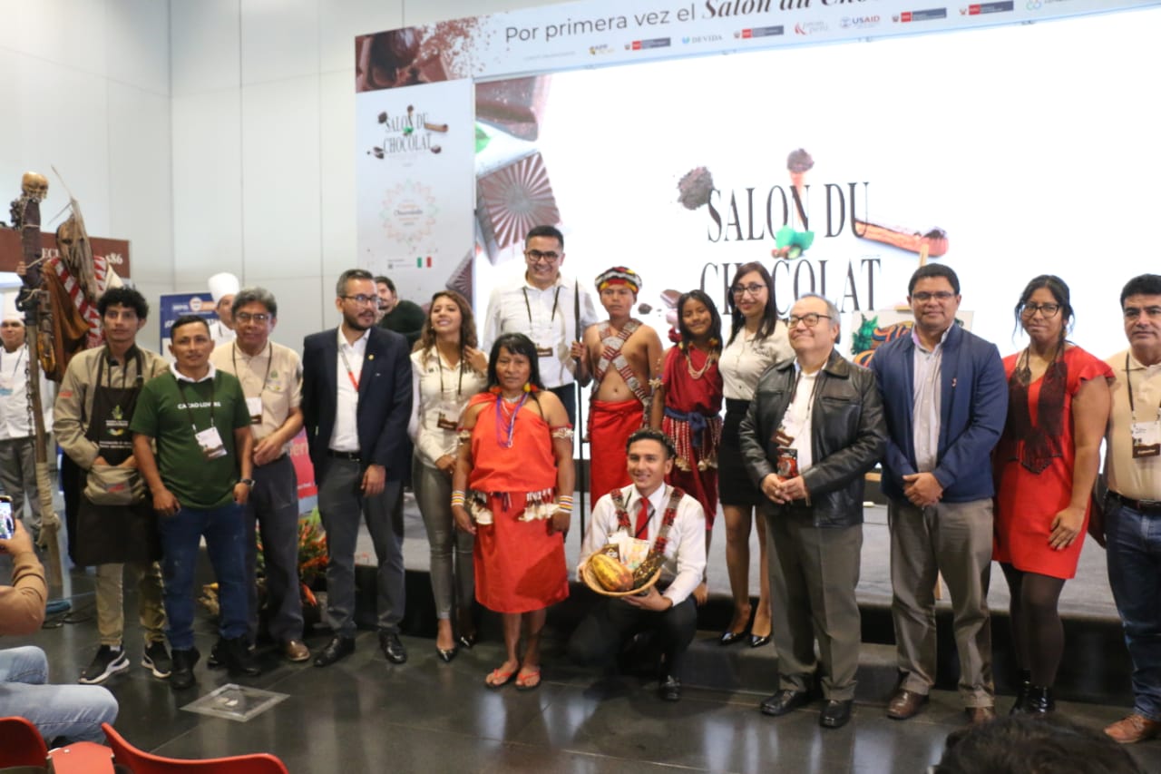 Grupo en exposición