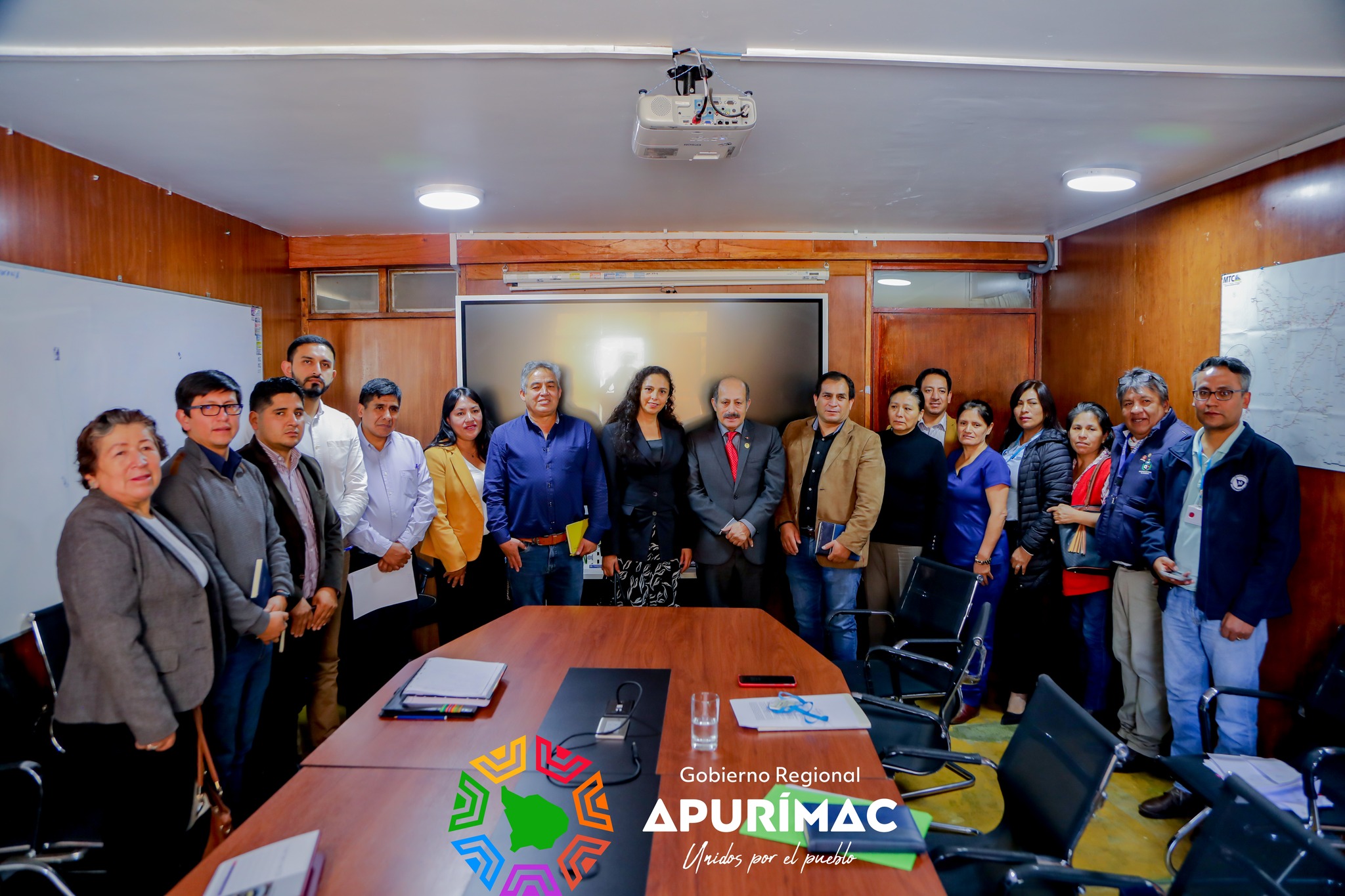 Articulamos esfuerzos con el congresista Héctor Valer para impulsar mejoras en sectores claves del desarrollo de Apurímac