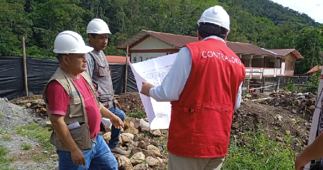 La Contraloría General recomendó a las autoridades del Gobierno Regional de Pasco adoptar las medidas necesarias para superar los riesgos advertidos en la ejecución de la obra de mejoramiento y ampliación de la capacidad resolutiva de los establecimientos de salud de San Camilo, Santa Rosa y Tingo Mal Paso, en el distrito de Pozuzo, provincia de Oxapampa, luego de evidenciarse trabajos inconclusos y deficiencias técnicas en la construcción. El proyecto a cargo del Gobierno Regional de Pasco supera los S/ 14 millones.
