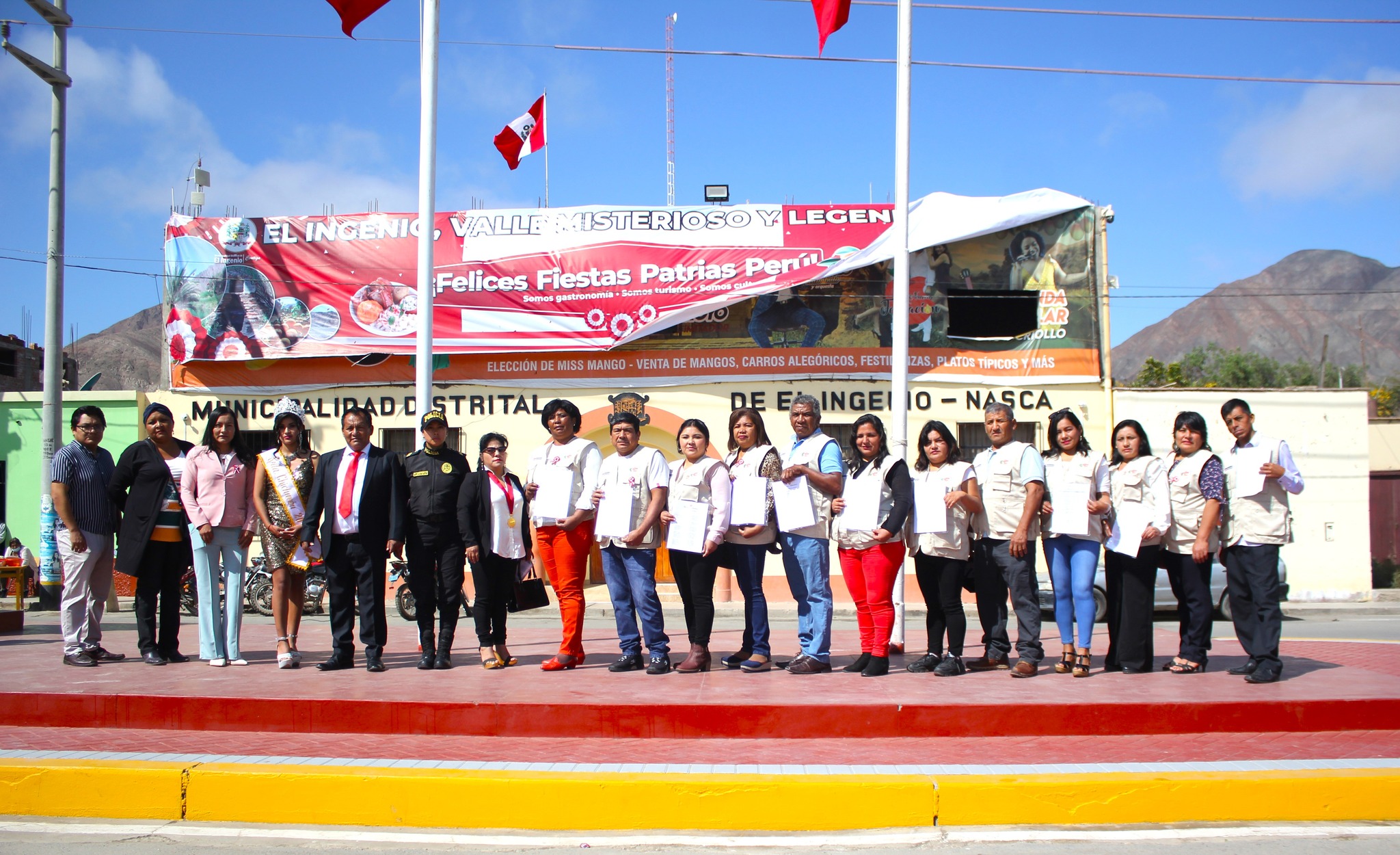Foto principal con las autoridades de la institución