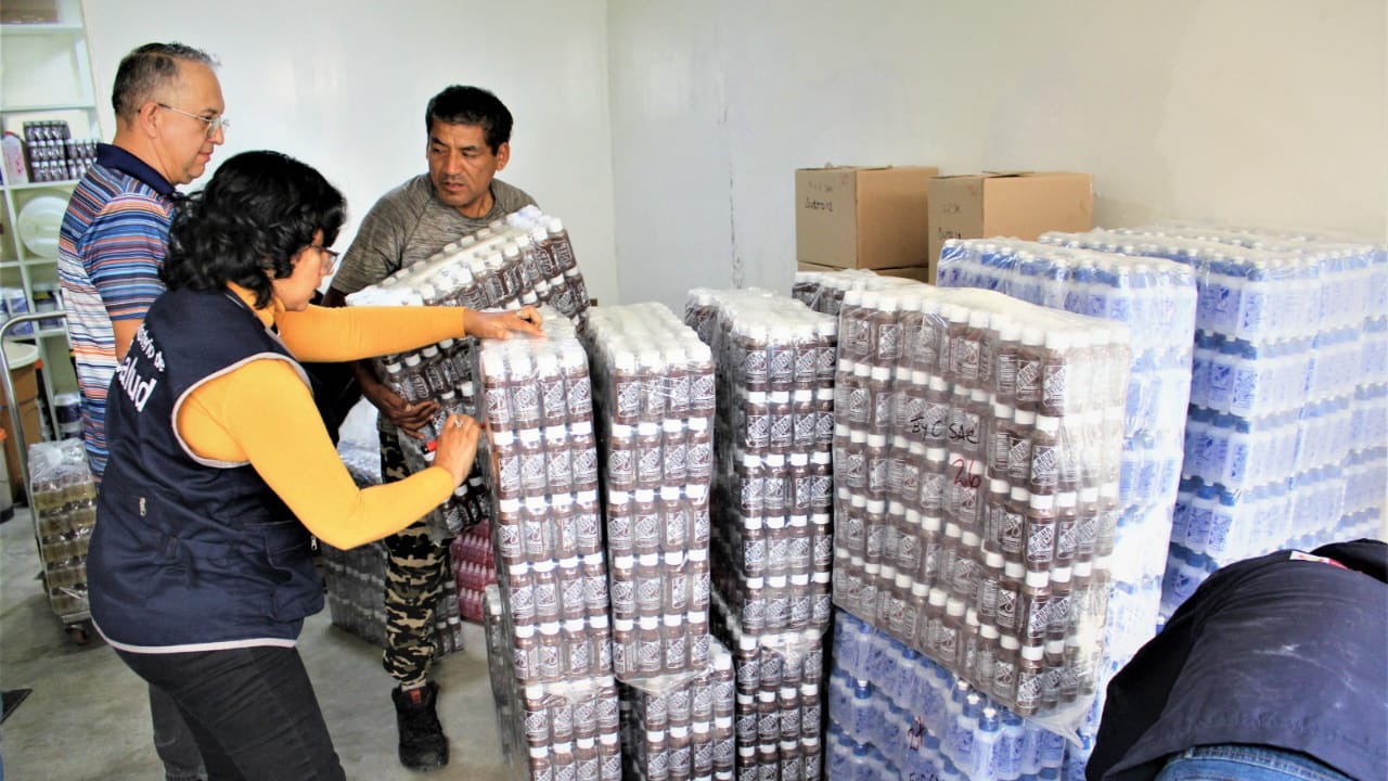 Incautan más de cinco toneladas de productos farmacéuticos de laboratorio clandestino en San Juan de Lurigancho
