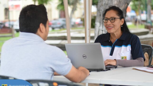 👉 Con el objetivo de mantenerlos informados en el cumplimiento de las obligaciones tributarias y los servicios que ofrecemos, la Subgerencia de Recaudación Tributaria y Ejecutoria Coactiva realizó una campaña en la Plaza San José.