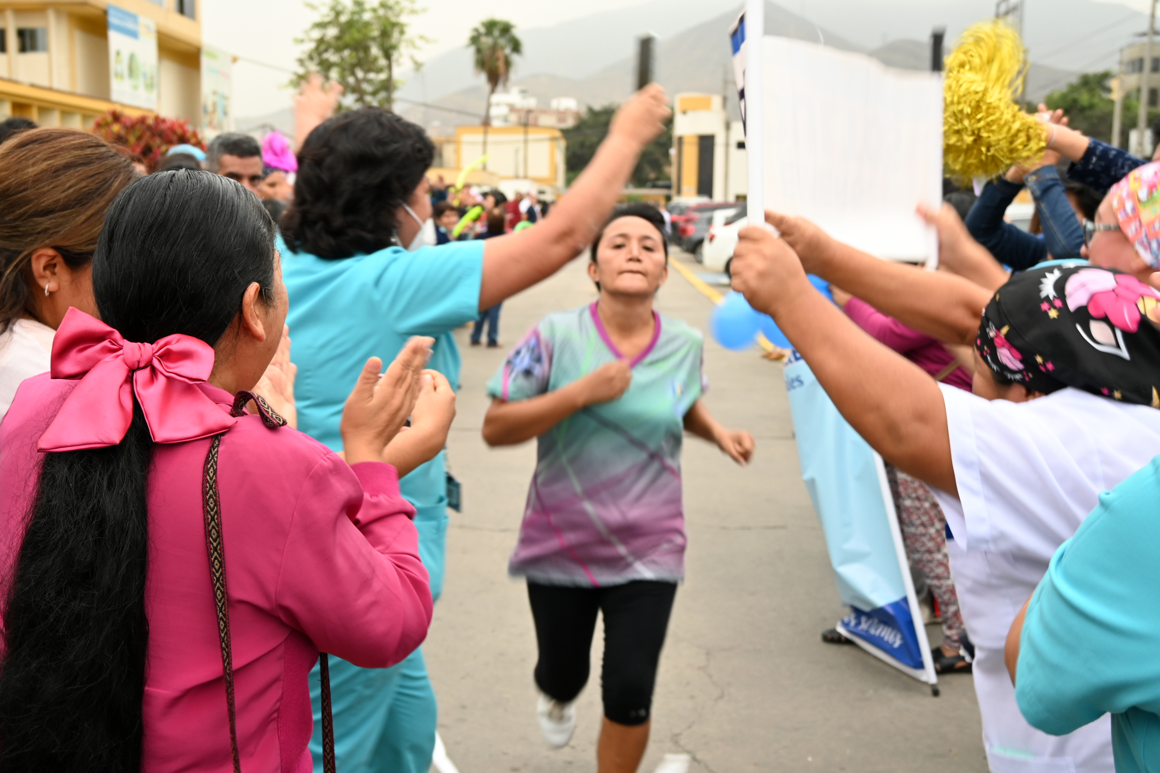 Foto de la ganadora de maratón