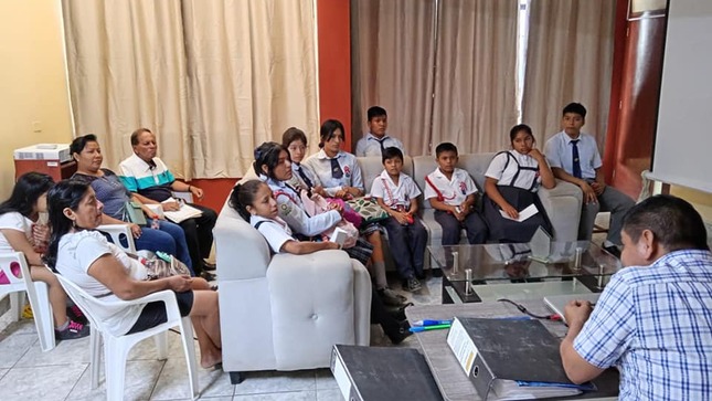 Se reunió con el con el municipio escolar de las I.E. José Olaya y San Pedro 