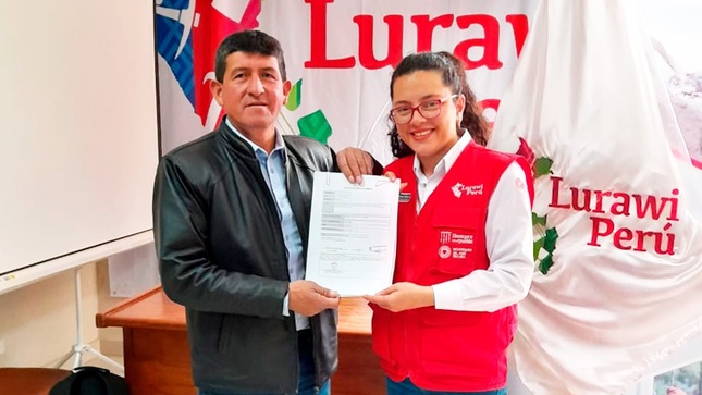 Firma de nuevo convenio entre Municipalidad de Huambos y el Programa Lurawi Perú