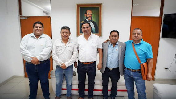 Gobernador firma transferencia por S/ 27 millones para obras en Talara y Pacaipampa