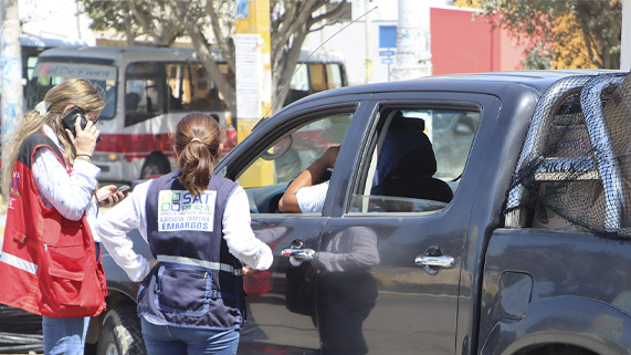Archivo JPG de foto tomada en operativo de ejecución de cobranza coactiva en forma de retención de vehículo.