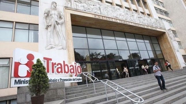 Fachada del MTPE