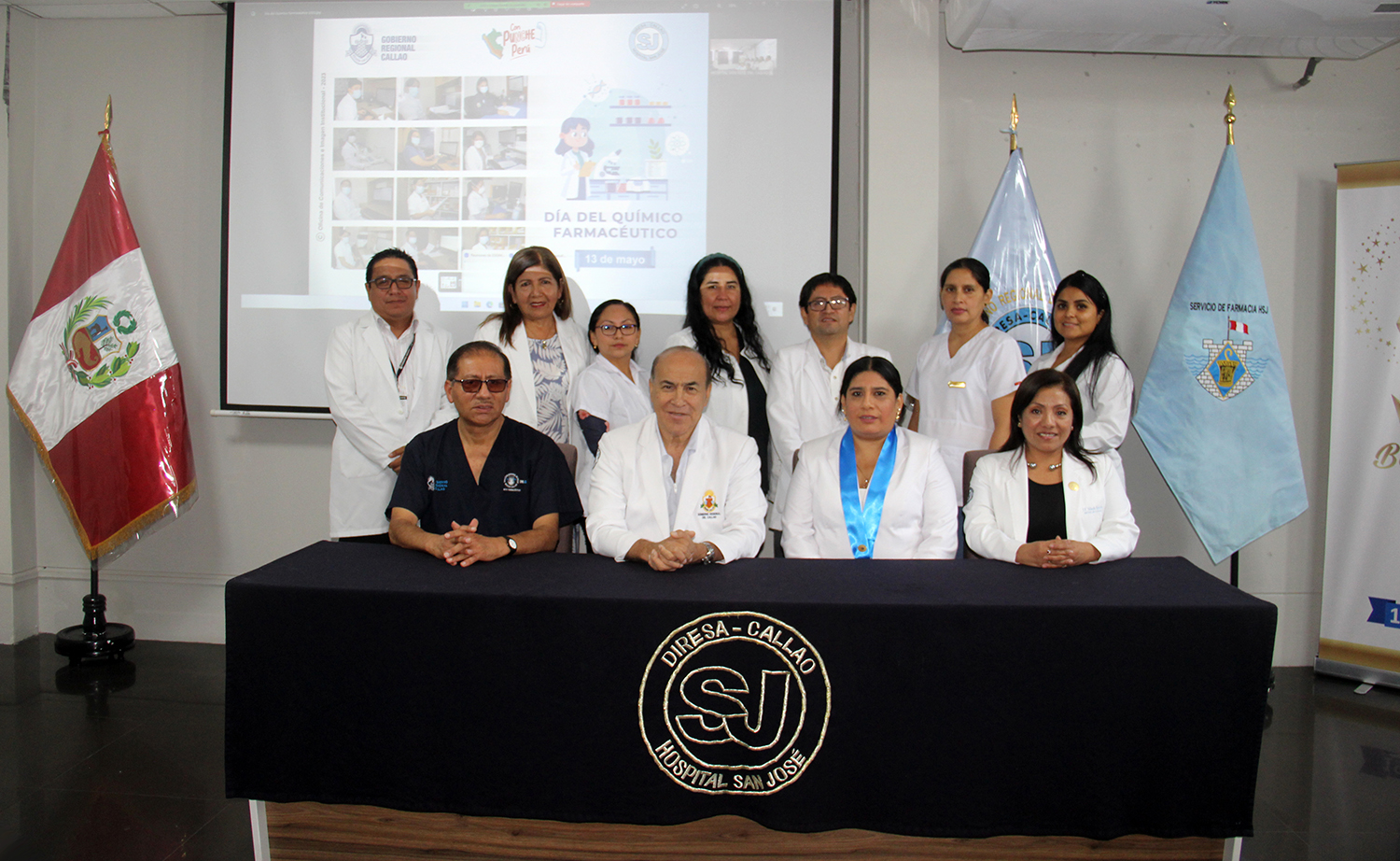 Quimicos_Farmaceuticos_01 jpg