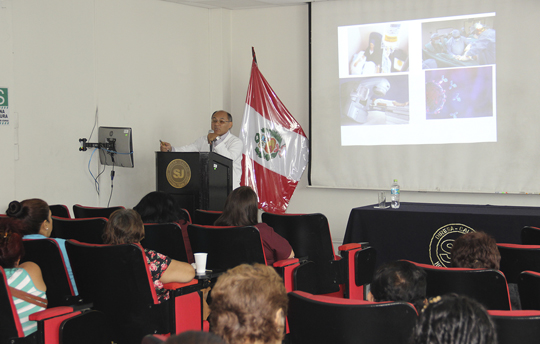 ConferenciaCancer01 jpg