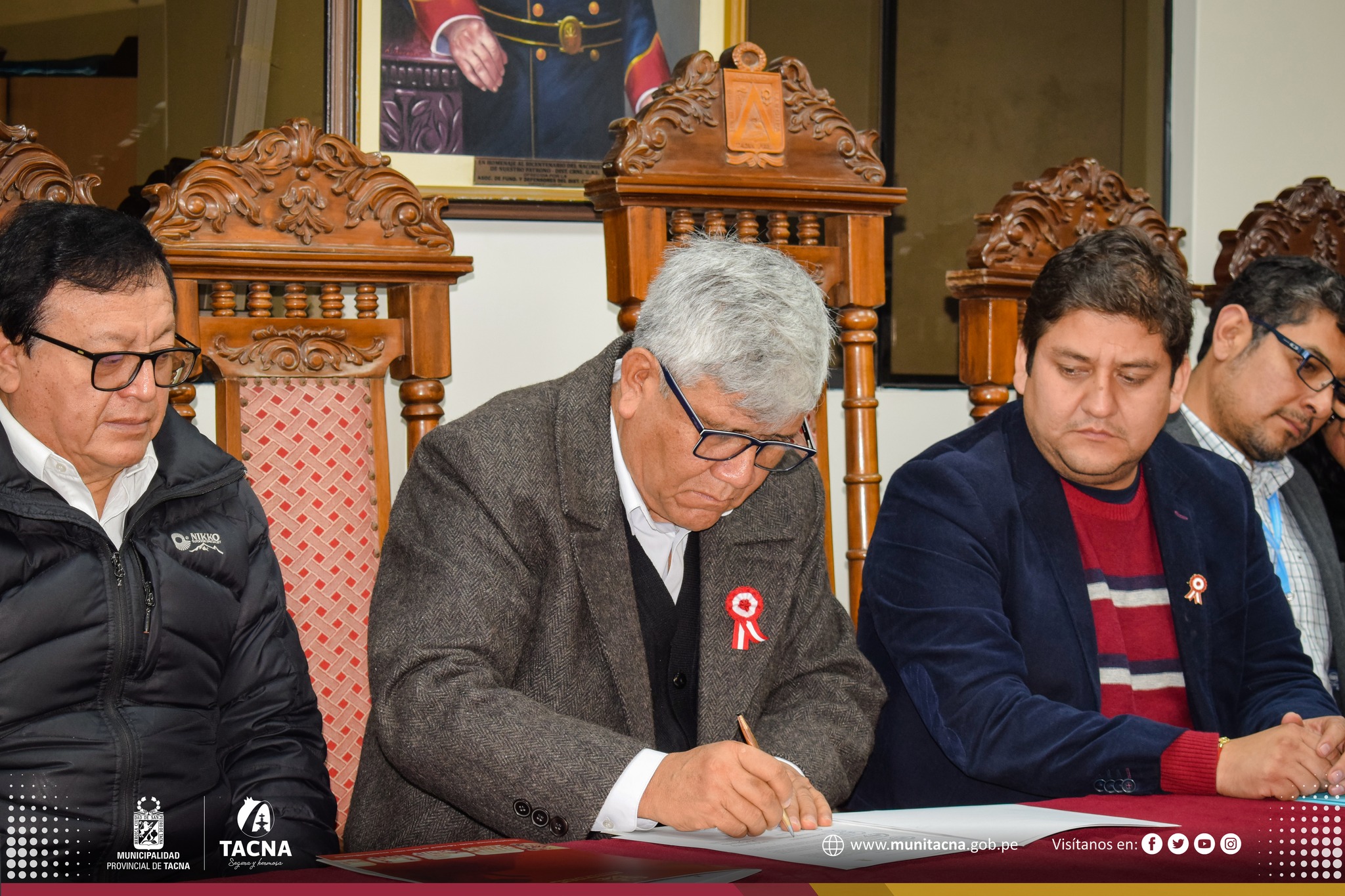 Alcalde de Tacna firma convenio con el Distrito de Gregorio Albarracín