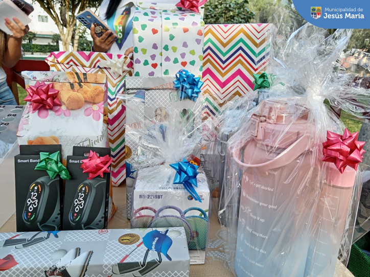 📣 Una jornada donde se compartieron risas ☺️, premios 🎁 y sobre todo unidad 🤝 vecinal