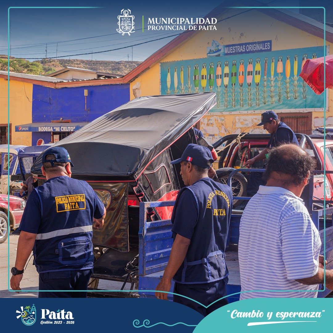 Intervienen Vehículos Estacionados en el Interior del Muelle Turístico de Paita