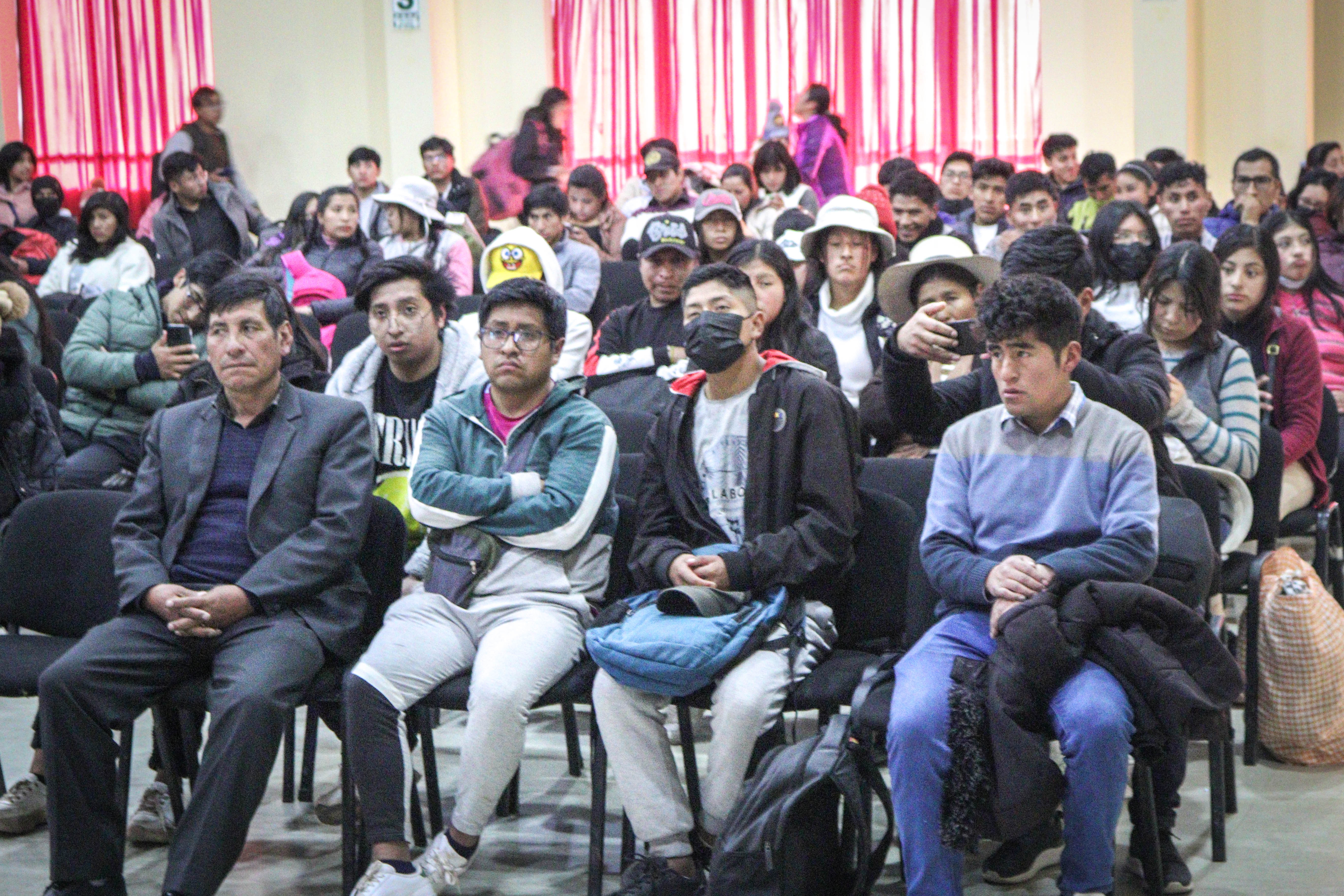 Entrega de Bono Académico