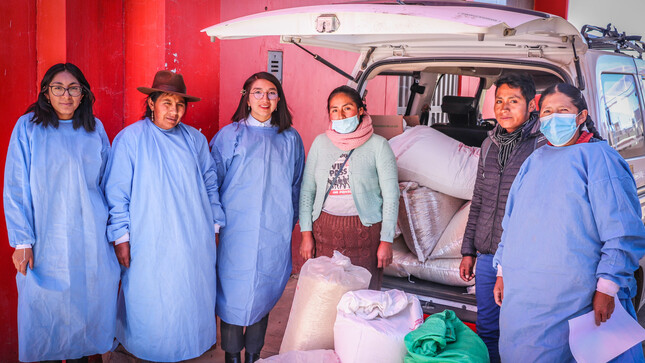 Entrega de alimentos a comedores a populares 