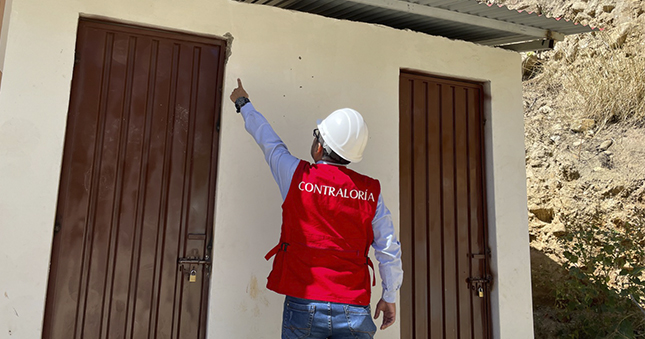 La Contraloría General de la República advirtió deficiencias en la construcción del local comunal de usos múltiples de la localidad de Taruca en el distrito de San María del Valle. Este proyecto, valorizado en S/ 191 mil, presenta observaciones que no han sido corregidas pese a que se concluyó en diciembre del 2022, por lo que los 209 beneficiarios no pueden aún hacer uso del bien. El local se realizó en convenio entre el Ministerio de Justicia y Derechos Humanos y la Municipalidad Distrital de Santa María del Valle, este último estuvo a cargo de su ejecución a través de administración directa.