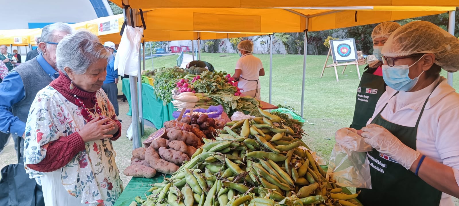 Mercado itinerante "De la Chacra a la Olla"