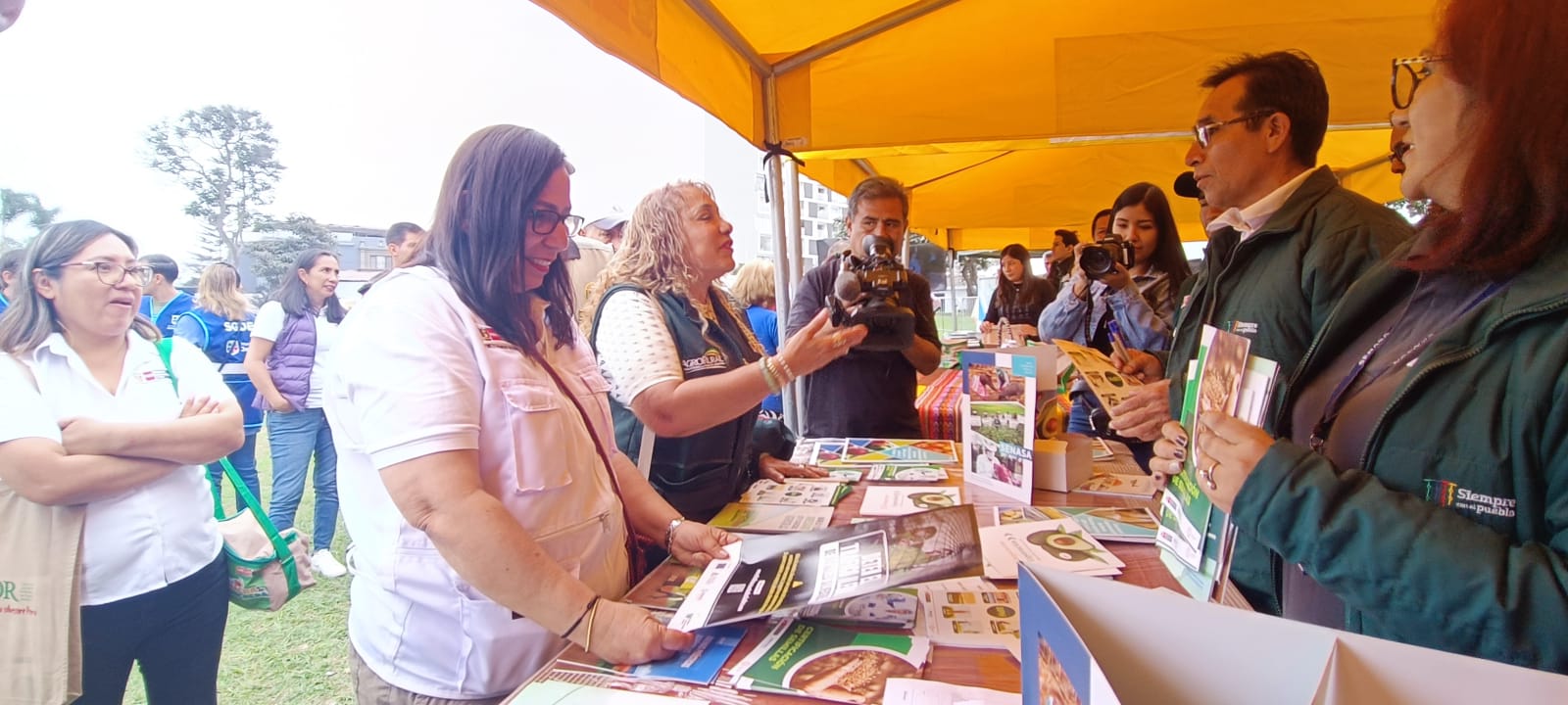 Mercado itinerante "De la Chacra a la Olla"