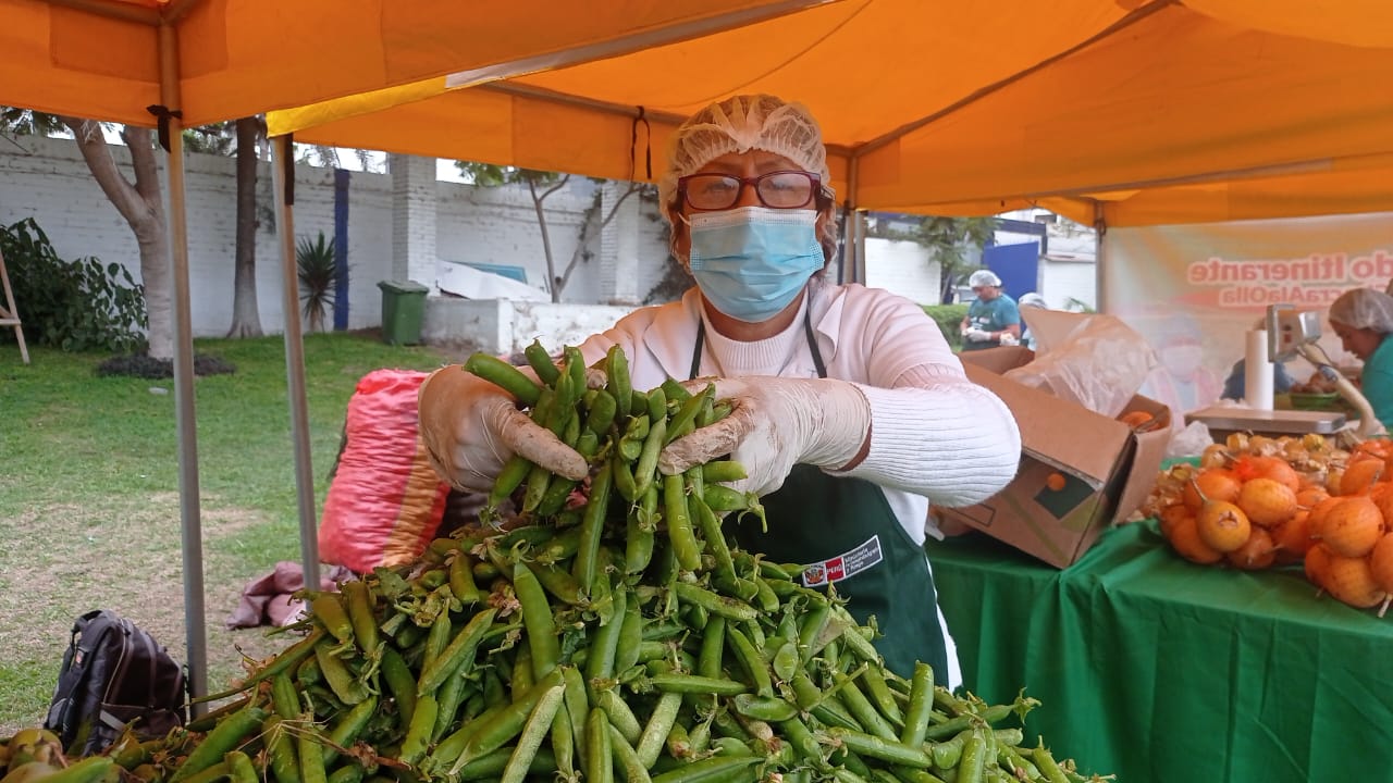 Mercado itinerante "De la Chacra a la Olla"
