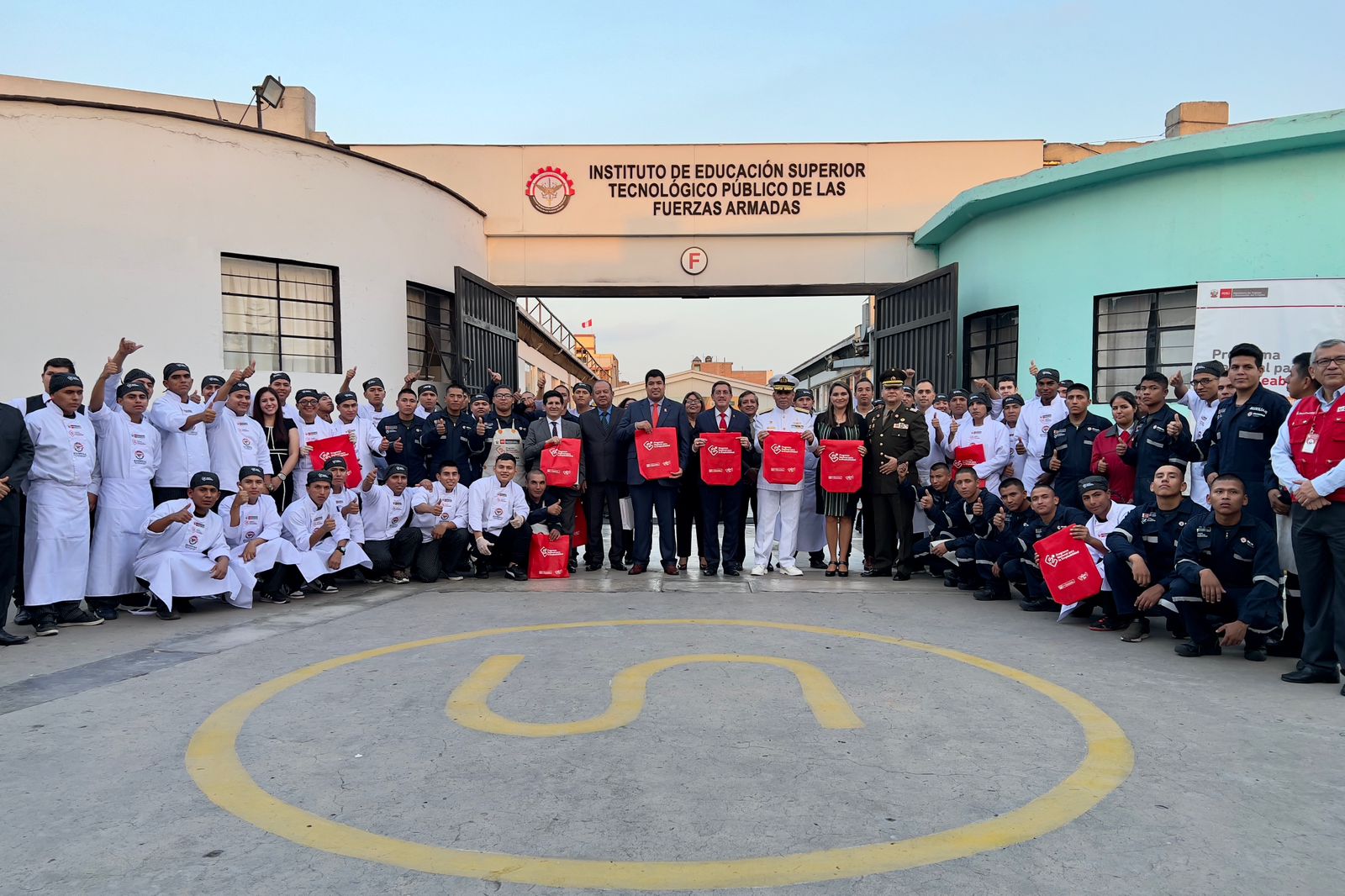 MTPE capacitará a 300 beneficiarios del Instituto de Educación Superior Tecnológico de las Fuerzas Armadas durante el 2023