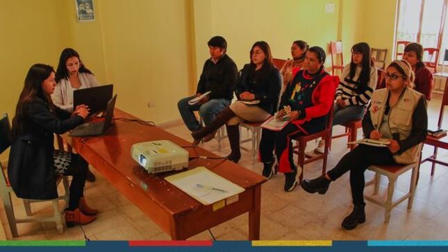 La Municipalidad Provincial de Cajamarca, a través de la gerencia de Desarrollo Social y el Programa “Renace Mujer y Familia” tiene el deber de realizar asistencia técnica a los diferentes distritos de Cajamarca para la creación de las diferentes Instancias de concertación para prevenir y erradicar la violencia contra las Mujeres y los Integrantes del Grupo Familiar.
👉Estas instancias son espacios para la elaboración de propuestas y evaluación de políticas públicas orientadas a prevenir, sancionar y erradicar la violencia hacia las mujeres e integrantes del grupo familiar, por lo tanto, es necesario descentralizar y cada distrito cuente con una.