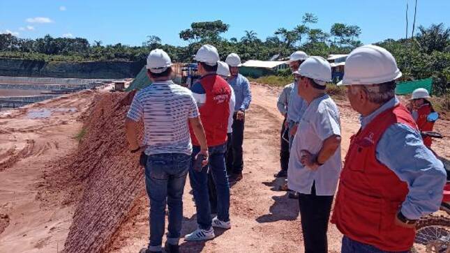 La Contraloría General de la República alertó deficiencias en los trabajos ejecutados por la Municipalidad Provincial de Loreto en la obra de mejoramiento y ampliación del sistema de agua potable, saneamiento y tratamiento de aguas servidas de la ciudad de Nauta, en la provincia de Loreto, lo que genera el riesgo de afectar la correcta ejecución y cumplimiento del contrato.