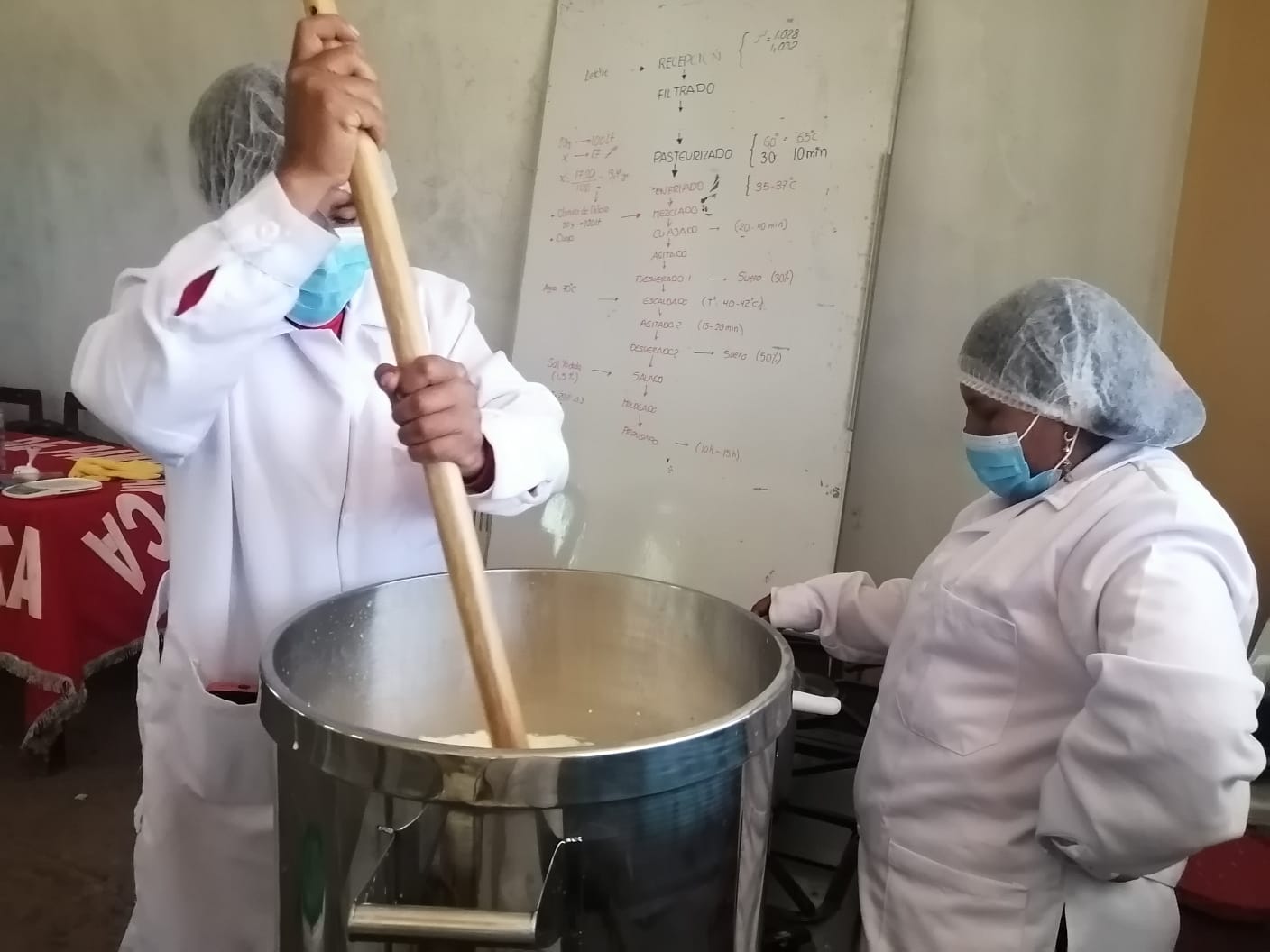Proyecto Bovino Chuschi elabora queso fresco en Bambamarca – Chuschi