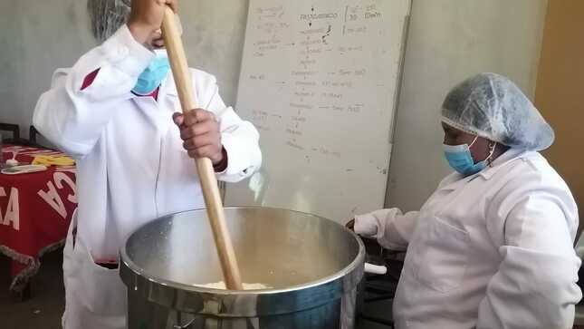 Proyecto Bovino Chuschi elabora queso fresco en Bambamarca – Chuschi